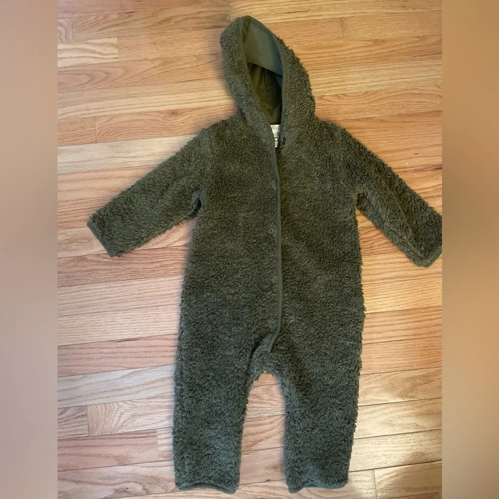 New With Tags Organic Cotton Sherpa Hooded Bunting | Olive Green | 18 Months
